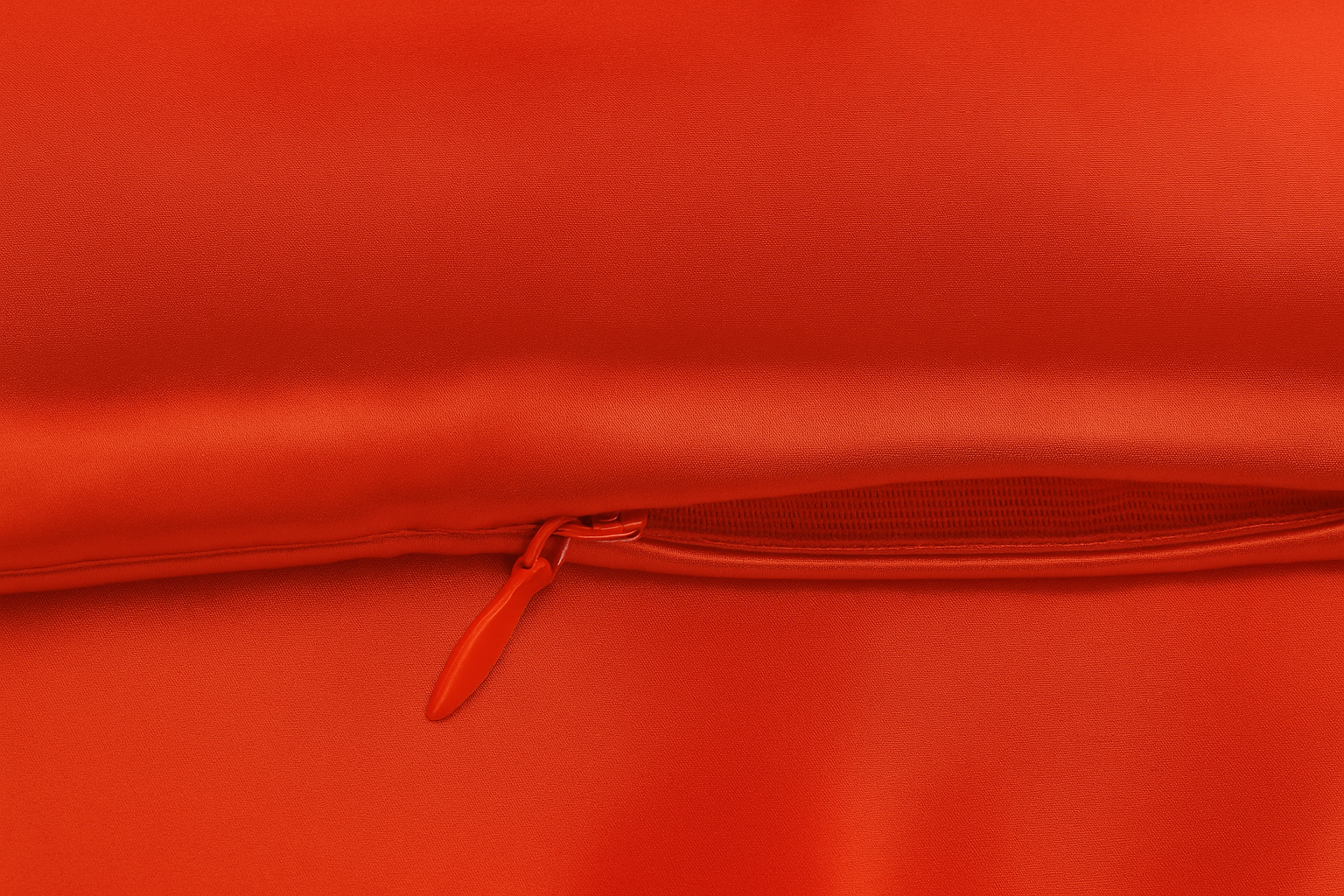 Silk Pillowcase - Red
